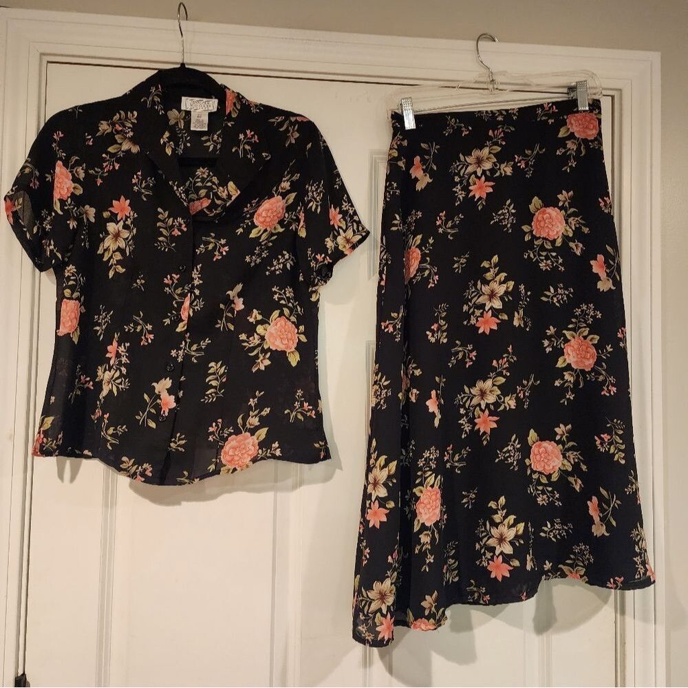 Jennifer Moore vintage black floral skirt and blouse set 8P